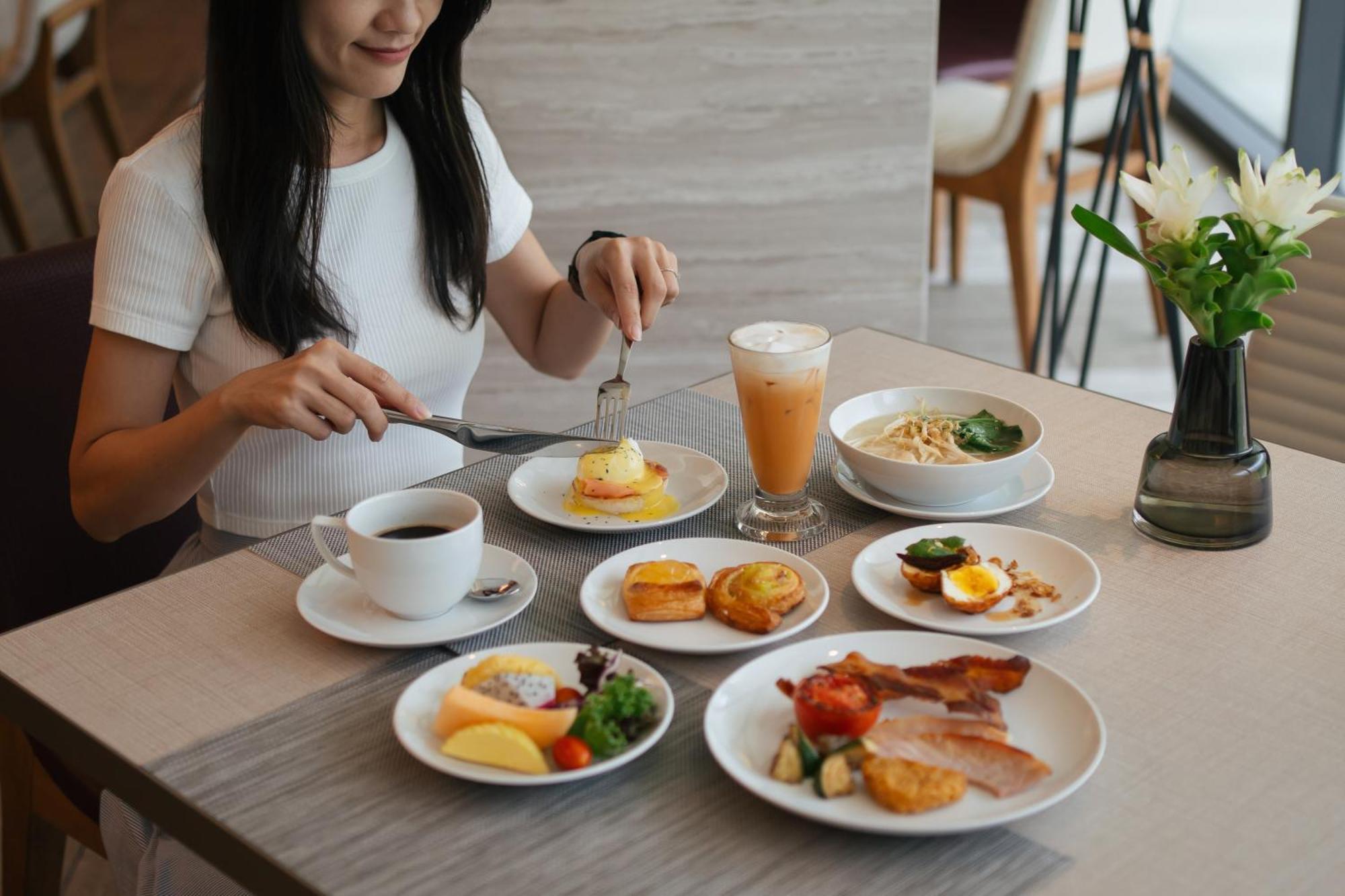 Courtyard By Marriott Bangkok Suvarnabhumi Airport Exterior foto