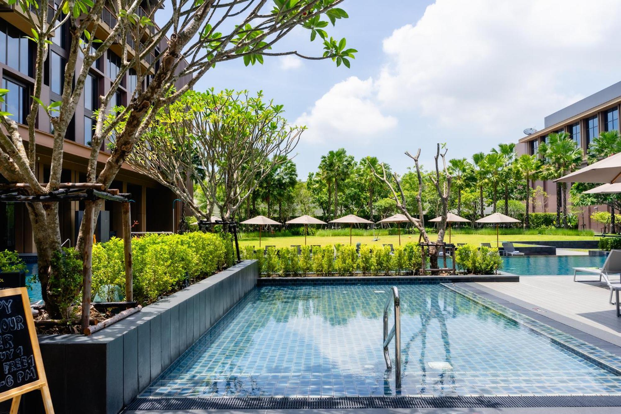 Courtyard By Marriott Bangkok Suvarnabhumi Airport Exterior foto